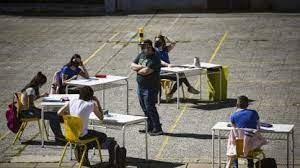 Continúa el paro de maestros porteños con movilizaciones, tras muertes de docentes por coronavirus