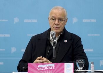 Gollan: “Se registra una caída importante y sostenida de casos”