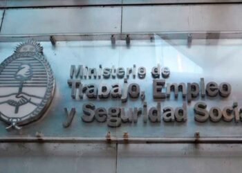 El Gobierno convocó para el próximo martes al Consejo del Empleo y el Salario