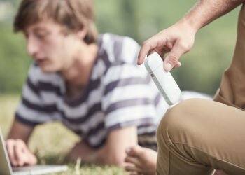 Encuesta global presenta resultados sobre el interés de conocer alternativas a los cigarrillos