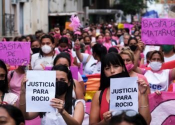 Mujeres volvieron a movilizarse y el Gobierno ratificó su compromiso contra las violencias