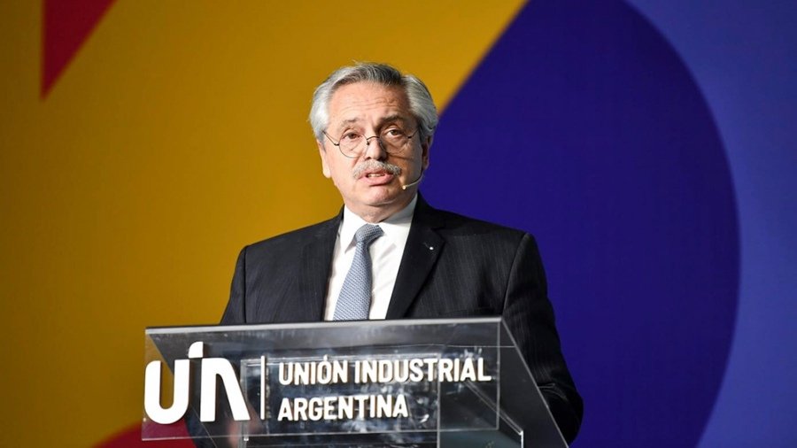 Fernández dijo que será “inflexible” en el cuidado de los precios y negociará con “pulso firme” ante el FMI