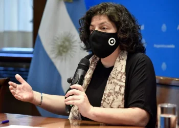 Salud recomendó no ir a los centros de testeo sin indicación para no tensar el sistema