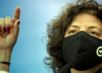 “Hasta que no accedan a la vacuna todos los países no daremos vuelta la página”