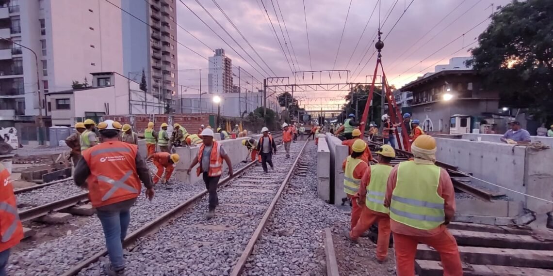 EDESUR TRABAJÓ CON EL MUNICIPIO DE LOMAS DE ZAMORA PARA EL AVANCE DE LA OBRA EN EL PASO BAJO NIVEL RINCÓN-VIEYTES
