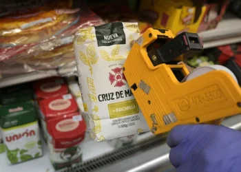 Pablo Moyano tomó distancia del Gobierno y advirtió: “Si hay ajuste, saldremos a la calle”