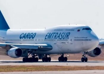 La Justicia determinó que Migraciones “actuó en el marco de sus facultades” ante un avión venezolano