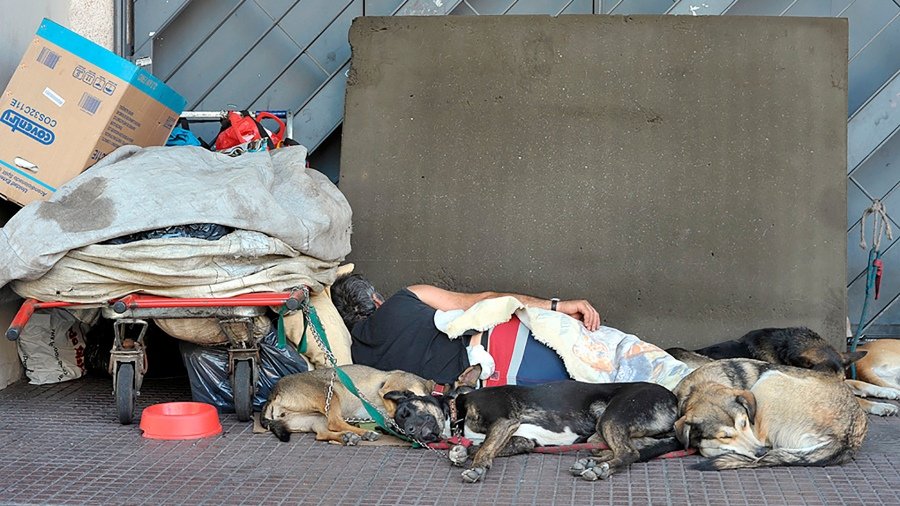 Denuncian al gobierno porteño por violencia institucional a personas en situación de calle