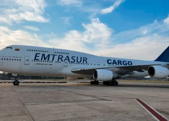 Avión iraní-venezolano: la DAIA solicitará al juez que rechace el pedido de los tripulantes para salir de la Argentina