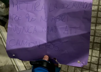 Amenazaron y balearon el negocio de una empresaria que denunció los bloqueos del Sindicato de Camioneros