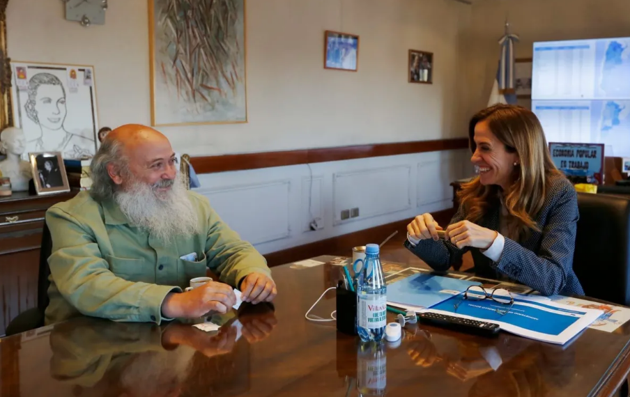 Recorte de planes sociales: las sospechas de la izquierda detrás de las críticas a Pérsico y Grabois