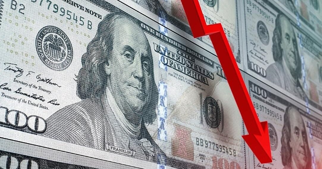 El dólar blue bajó más de $100: enterate las causas de la caída
