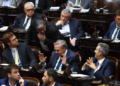 Los temas espinosos: la avanzada de rechazo al DNU se modera en Diputados ante el acercamiento del Gobierno con los bloques dialoguistas