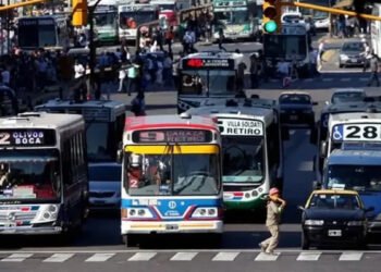 Paro de colectivos en el AMBA