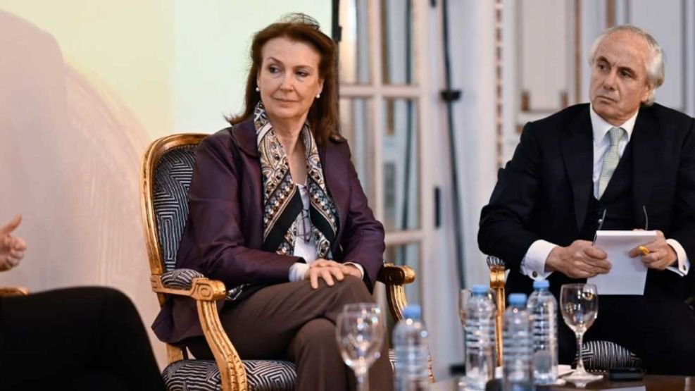 Malvinas: la embajadora británica fue citada a la Cancillería