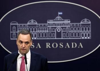 El Gobierno advirtió que descontará el día a las empleadas públicas que no trabajen por el Día Internacional de la Mujer