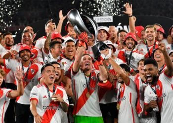 Francos enfrentado con Villarruel: “Lo podría haber evitado”