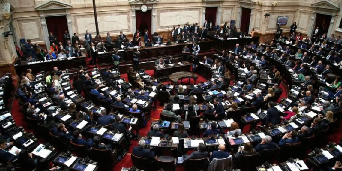 El Gobierno logró la aprobación en general de la Ley Bases