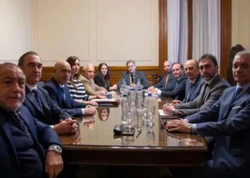 Francos aseguró un consenso con los bloques opositores por la Ley Bases