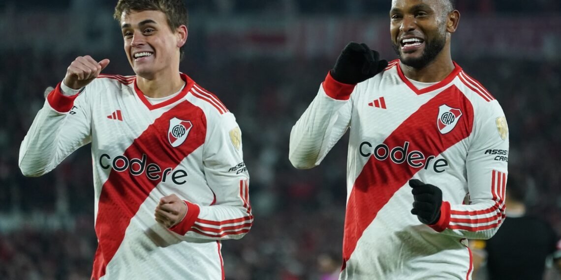 River y un sólido triunfo ante Libertad para clasificar a octavos de la Copa Libertadores y al Mundial de Clubes