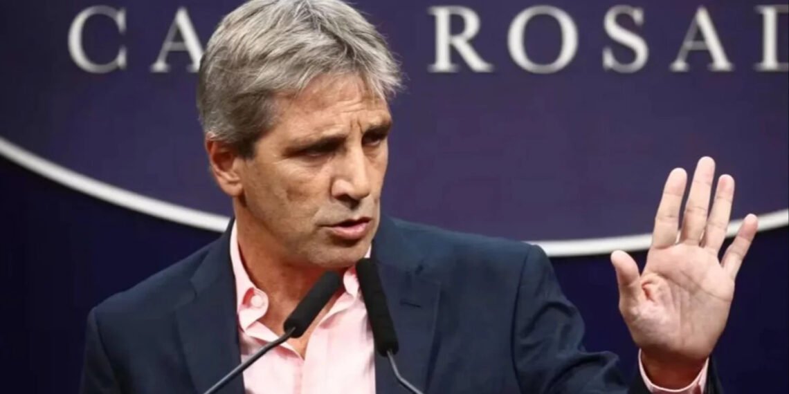 Caputo prometió cambios en el Impuesto PAIS si se aprueba la Ley Bases