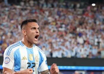 La Selección Argentina venció por la mínima a Chile y se clasificó a los cuartos de la Copa América