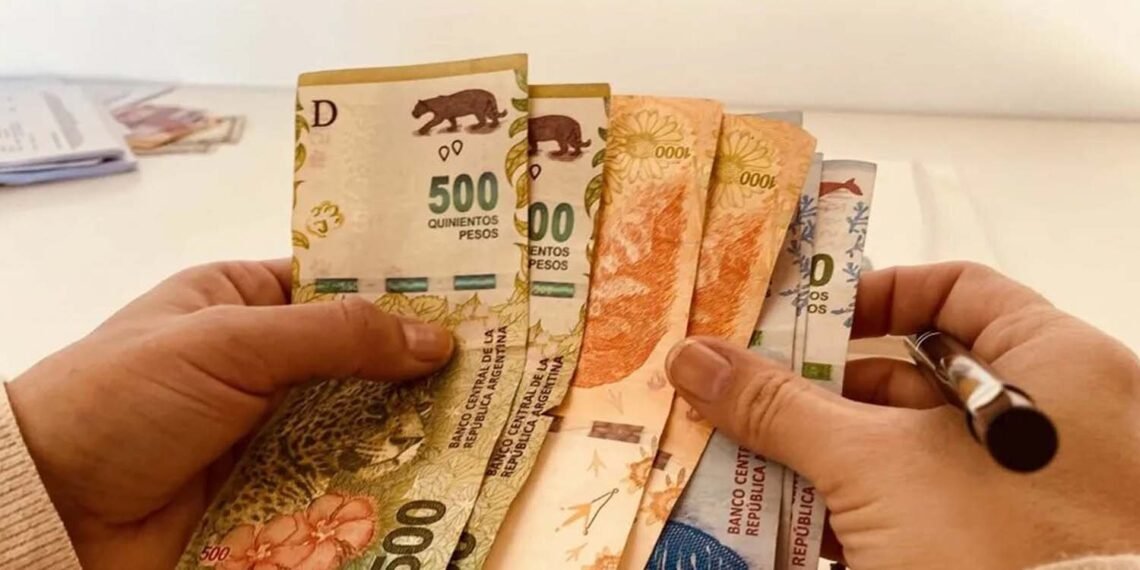 El 57% de los argentinos gasta de sus ahorros para llegar a fin de mes