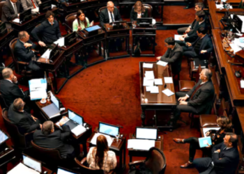 La oposición en el Senado desafía el equilibrio fiscal de Milei y amenaza con aumentar el gasto medio punto del PBI