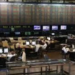 Las acciones argentinas caen hasta 12% en Wall Street y el riesgo país supera los 1.600 puntos por arrastre de los mercados globales