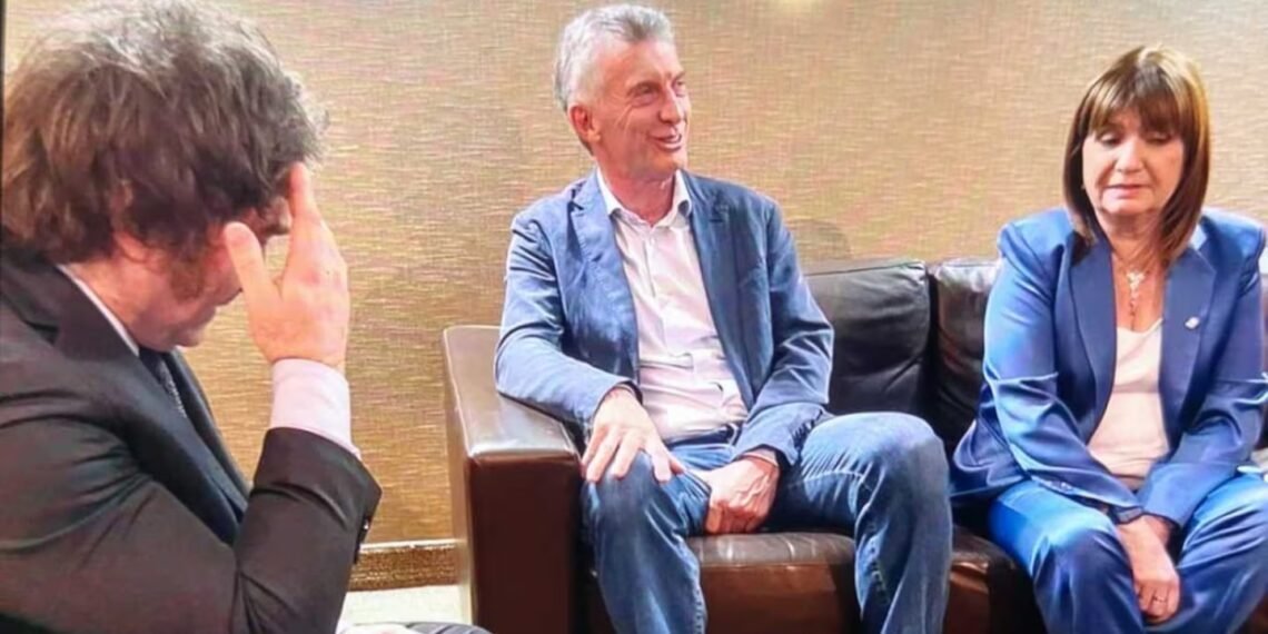 El Presidente criticó el rechazo de Mauricio Macri al aumento de fondos para la SIDE