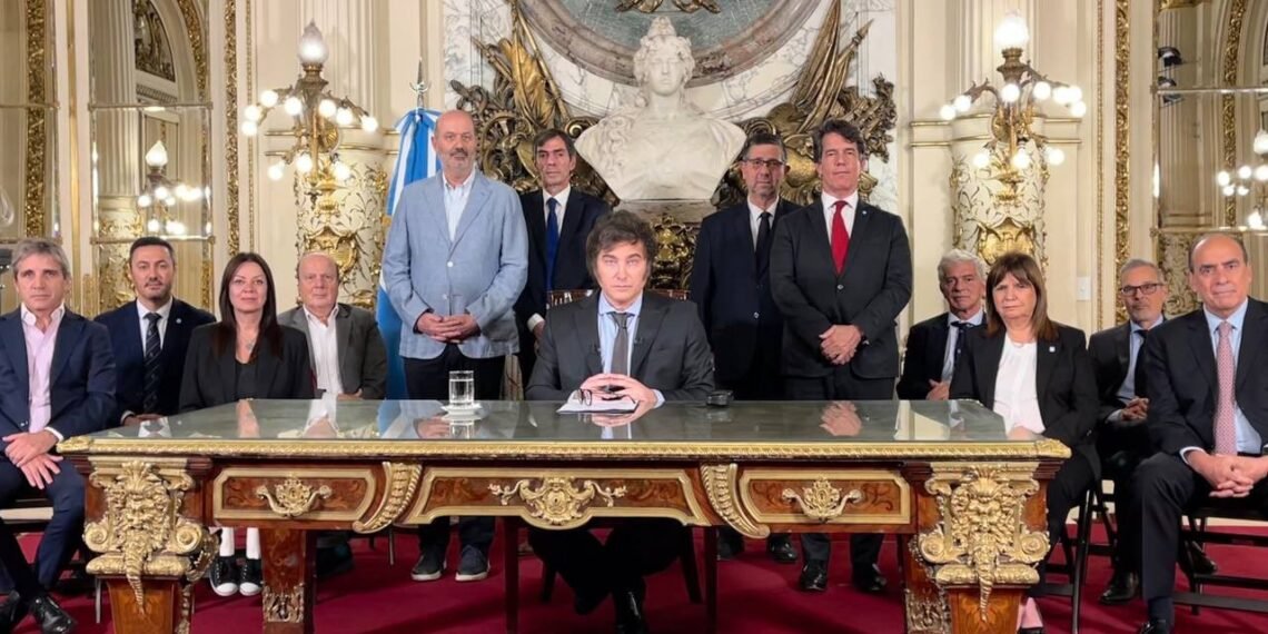 El Gobierno pagó $220 mil millones en indemnizaciones y retiros
