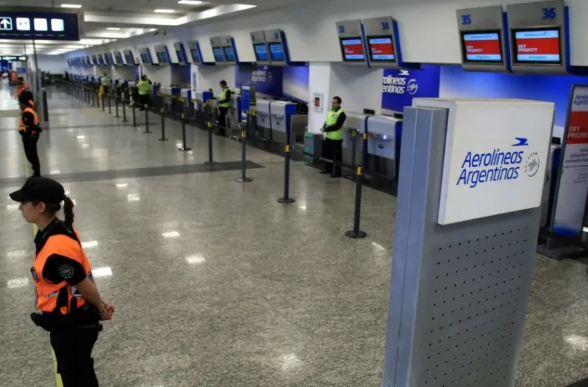 Nuevo paro del gremio de pilotos: más de 15 mil pasajeros estarán afectados en Aeroparque y Ezeiza