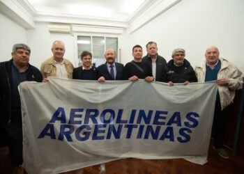 Continúa el conflicto entre el Gobierno y los gremios aeronáuticos