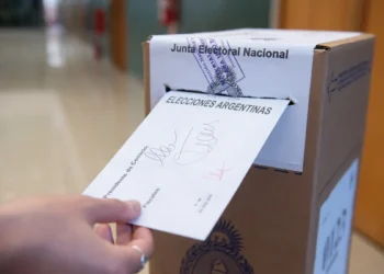 El oficialismo sigue con el objetivo firme de eliminar las PASO