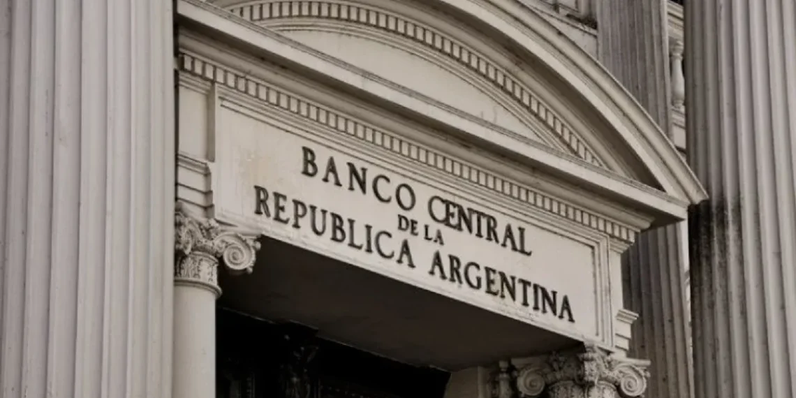 El Banco Central suma dólares, la bolsa sube y el riesgo país baja