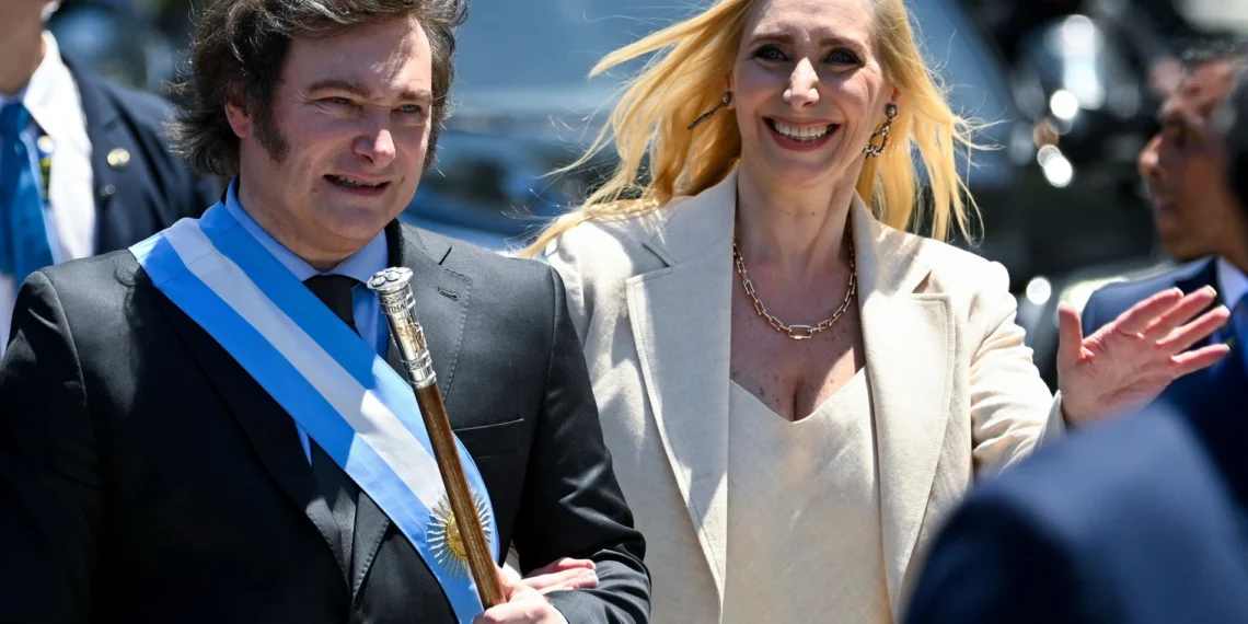 En la casa rosada confirman que Karina Milei será la presidenta de La Libertad Avanza y prepara una gira por las 23 provincias