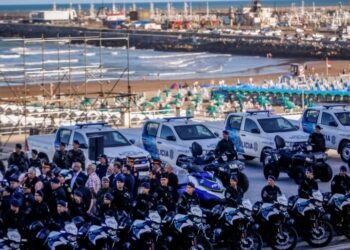 Axel Kicillof lanzó el Operativo Sol y apunta a extremar la seguridad en la costa atlántica