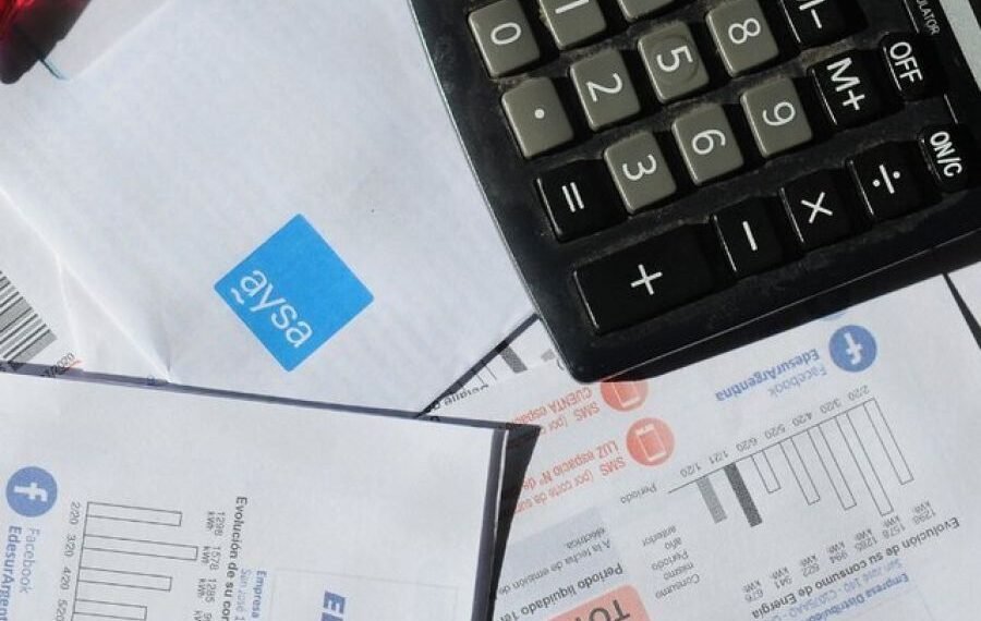 La suba de tarifas impactó en el presupuesto familiar: en un año, el gasto en servicios se quintuplicó