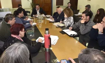 Paritaria de estatales: La Secretaría de Trabajo y los gremios estatales pasaron la negociación a cuarto intermedio hasta enero