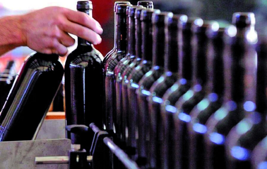 Los despachos de vino argentino al exterior cerraron un saldo positivo en el 2024