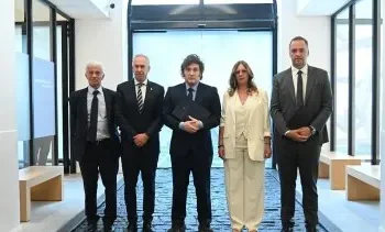 Javier Milei volvió a defender a Elon Musk y destacó a Donald Trump en un acto por el Holocausto