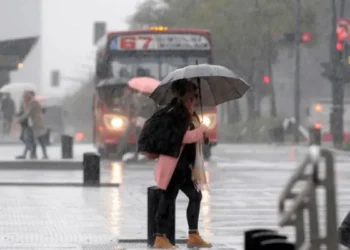 Jorge Macri supervisó el operativo de emergencia por las intensas ráfagas y tormentas en CABA