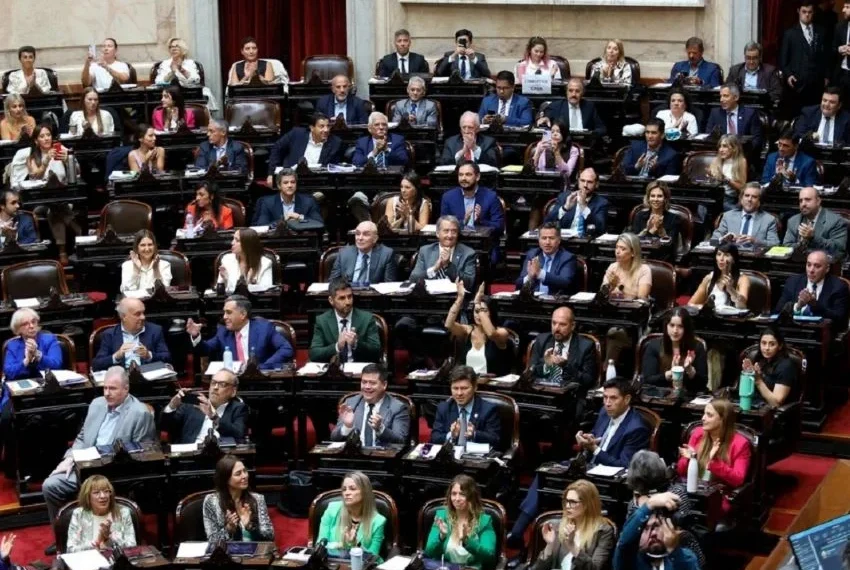 Con gritos y chicanas, la Cámara de Diputados debate el proyecto de Ficha Limpia