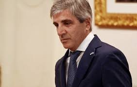 Caputo explicó por qué “nunca va a haber un cimbronazo” con el dólar