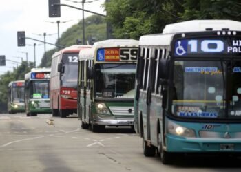Confirmado: colectivos circulan en el paro nacional