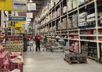 Suba de autos e importados impulsa inflación