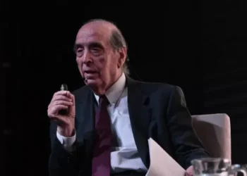 Arriazu alerta a Milei sobre riesgos económicos