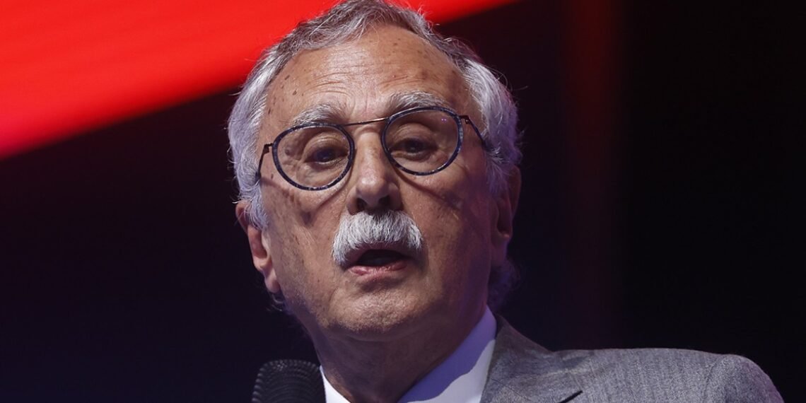 Lugones Denunciado por Carrió en Garrahan