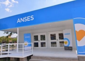 ¿Cuándo y cuánto cobran los jubilados de ANSES en junio con bono?