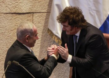Netanyahu y Milei: Diálogo y respaldo a ofensiva.